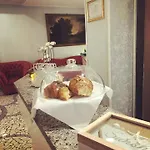 Record Aparthotel 4*