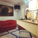 Record Aparthotel 4*