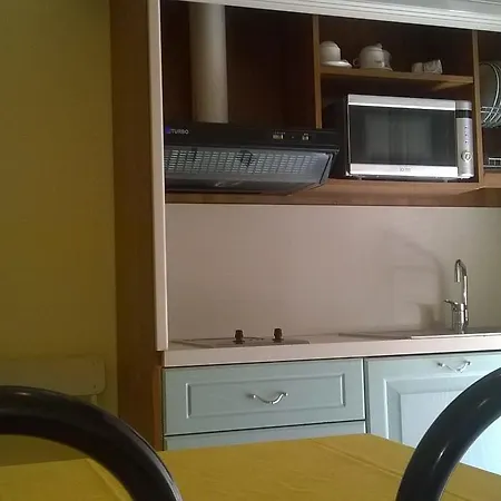 Record Aparthotel